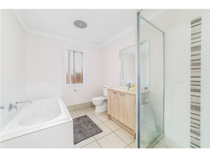 10 Rothbury Terrace, Pimpama QLD 4209