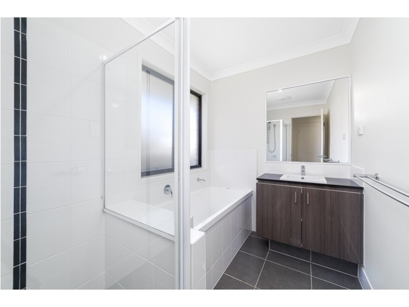 23 Hasemann Crescent, Upper Coomera QLD 4209