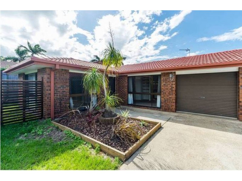 1/1 Ash Court, Arundel QLD 4214