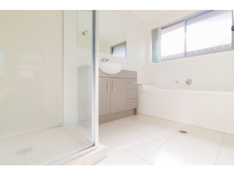 4 Daly Lane, Ormeau Hills QLD 4208