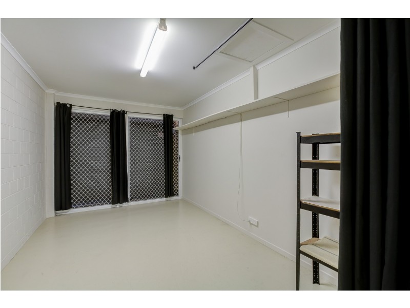 8/25 McMillan Street, Labrador QLD 4215