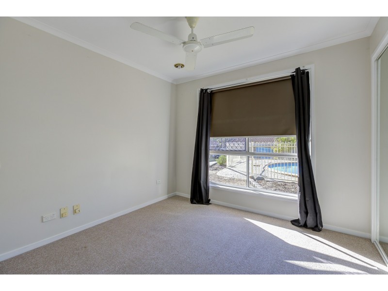 8/25 McMillan Street, Labrador QLD 4215