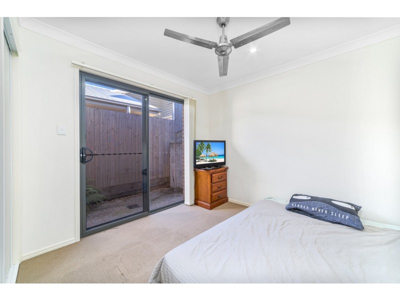 19 Damian Leeding Way, Upper Coomera QLD 4209