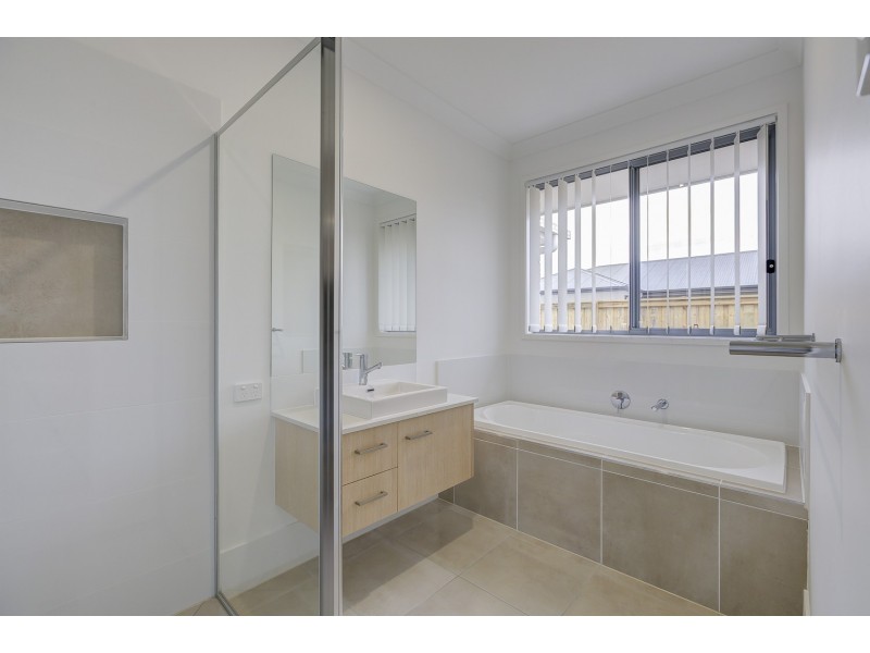 1 Roebuck Street, Coomera QLD 4209