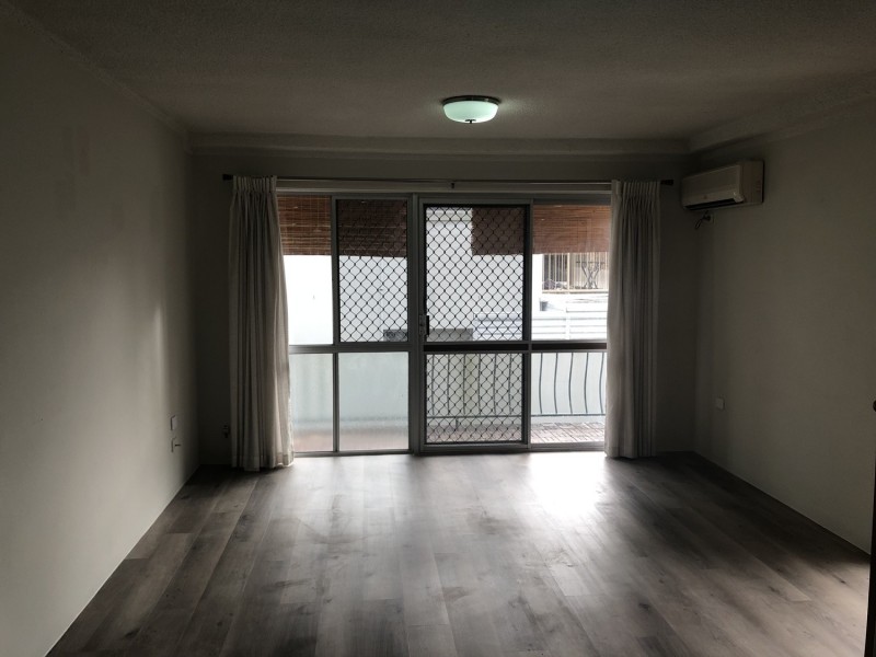 4/25 Lenneberg Street, Southport QLD 4215