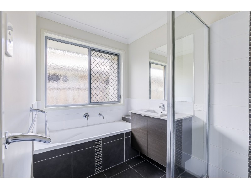5 Moonlight Lane, Coomera QLD 4209