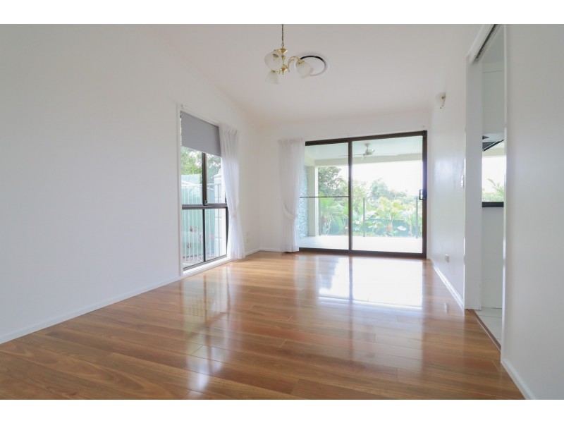 13 Zoeller Drive, Parkwood QLD 4214