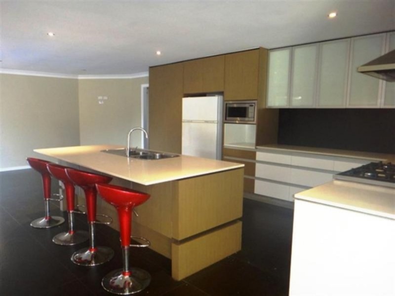 84 Inverness Way, Parkwood QLD 4214