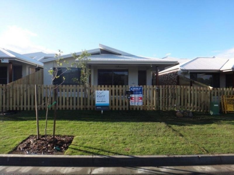 19 Damian Leeding Way, Upper Coomera QLD 4209