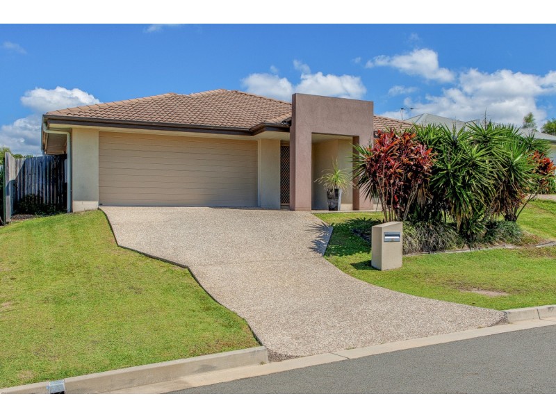 39 Winchester Crescent, Pimpama QLD 4209