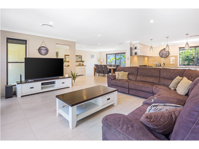 13 Panitz Street, Bundall QLD 4217