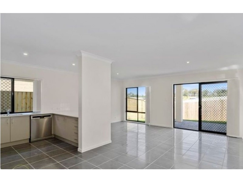 52 Synergy Drive, Coomera QLD 4209