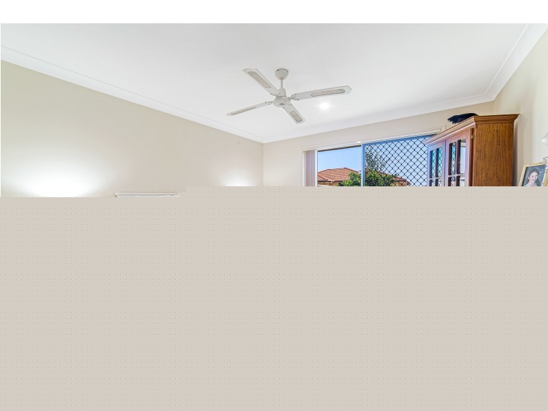 86 Tee Trees Boulevard, Arundel QLD 4214