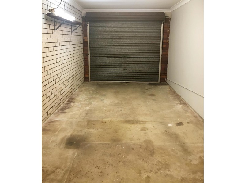 1/8 Topaz Court, Paradise Point QLD 4216