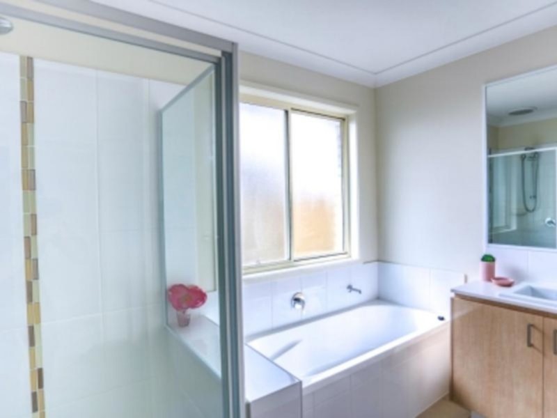 16 Camelot Street, Coomera QLD 4209