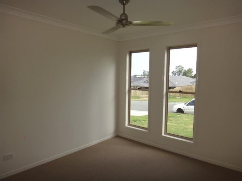 68 Damian Leeding Way, Upper Coomera QLD 4209