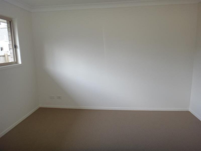 68 Damian Leeding Way, Upper Coomera QLD 4209