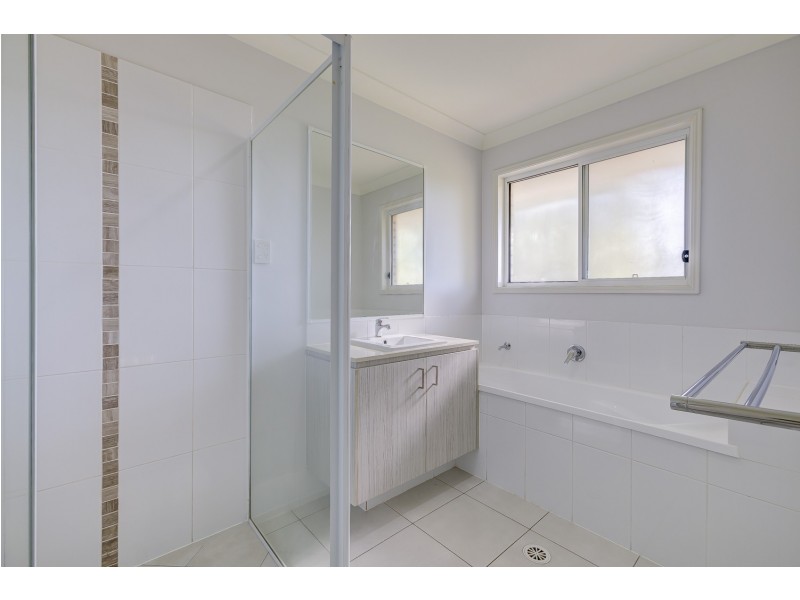 13 Alfred Raymond Hulse Drive, Upper Coomera QLD 4209