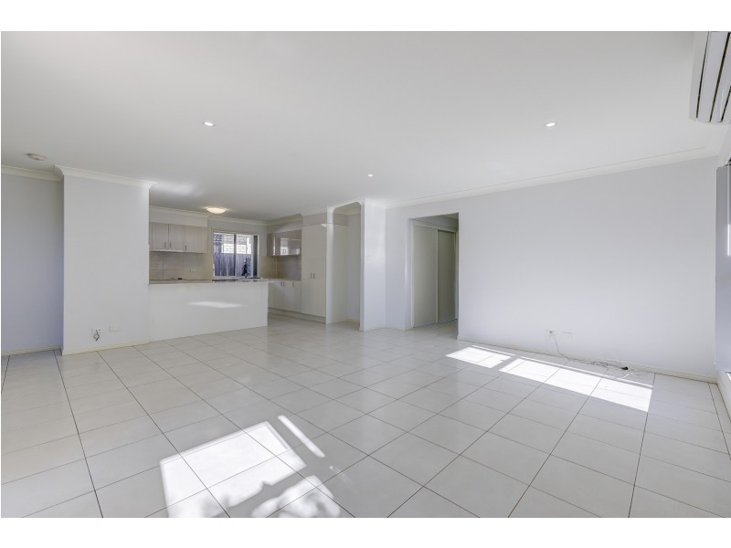 13 Alfred Raymond Hulse Drive, Upper Coomera QLD 4209