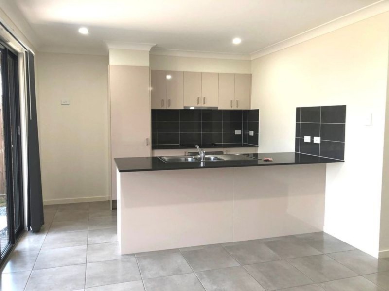 9 Woodrose Circuit, Pimpama QLD 4209