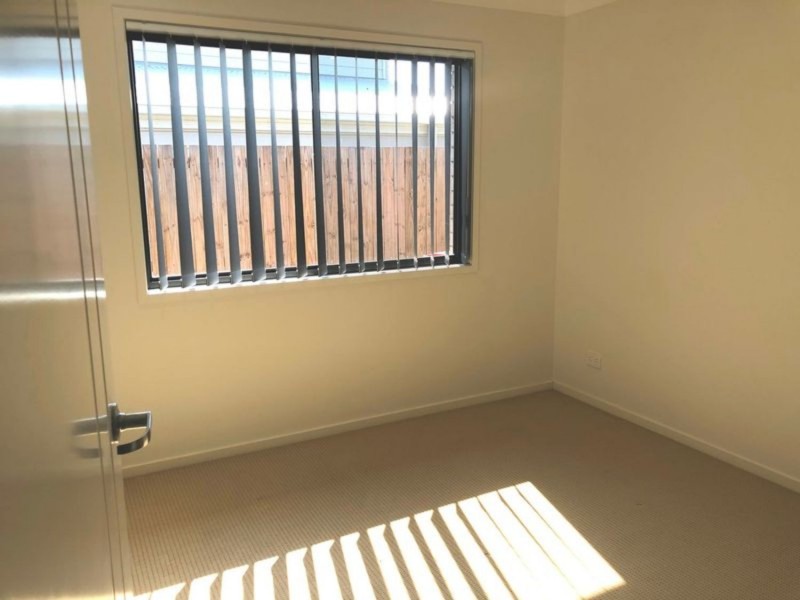 9 Woodrose Circuit, Pimpama QLD 4209