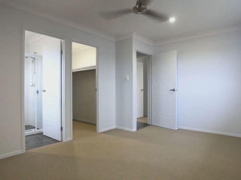 14 Sapphire Place, Pimpama QLD 4209