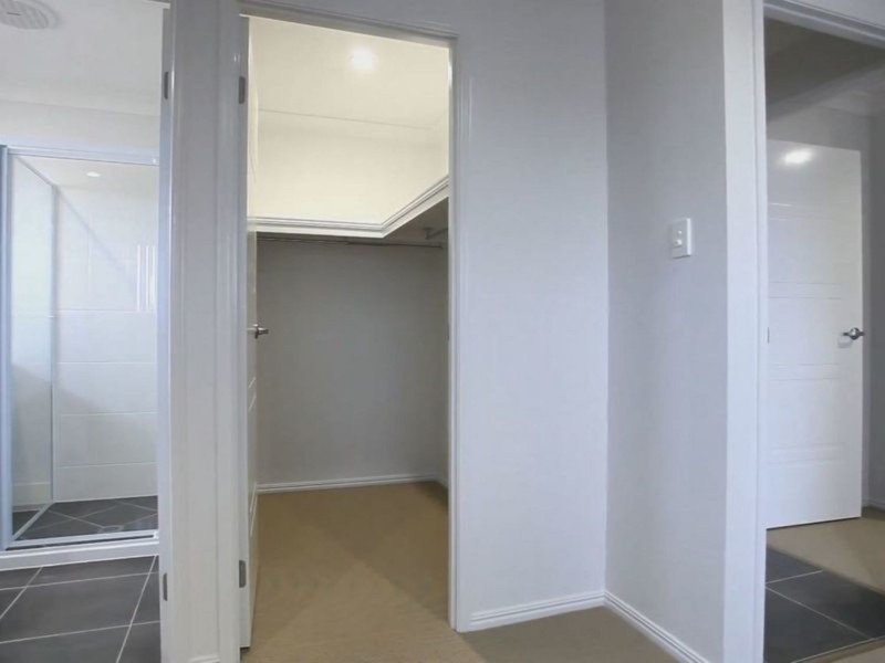 14 Sapphire Place, Pimpama QLD 4209