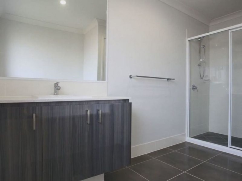 14 Sapphire Place, Pimpama QLD 4209