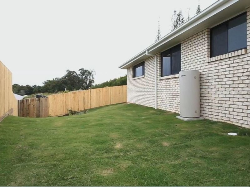 14 Sapphire Place, Pimpama QLD 4209