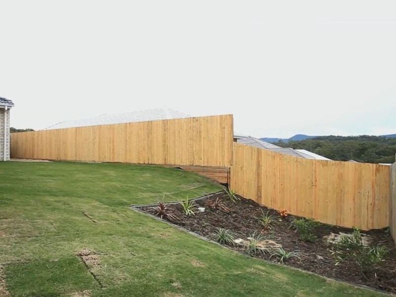 14 Sapphire Place, Pimpama QLD 4209