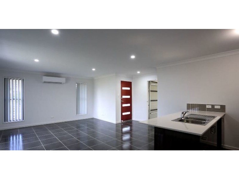 9 Macarthur Street, Pimpama QLD 4209
