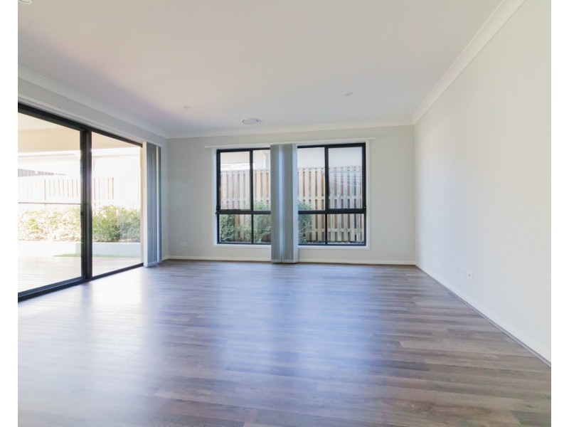 31 Melville Drive, Pimpama QLD 4209