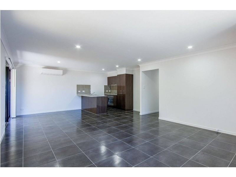 1 Sidney Street, Logan Reserve QLD 4133