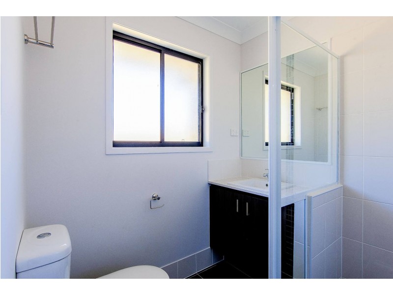 1 Sidney Street, Logan Reserve QLD 4133