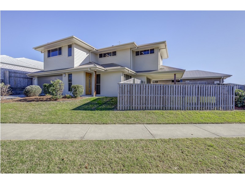 12 Fountain Street, Pimpama QLD 4209