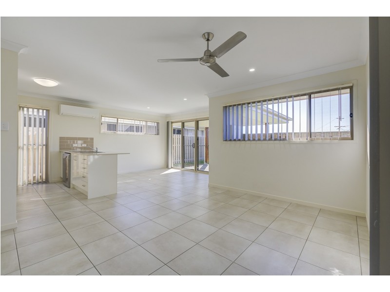 12 Fountain Street, Pimpama QLD 4209