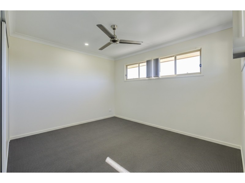 12 Fountain Street, Pimpama QLD 4209
