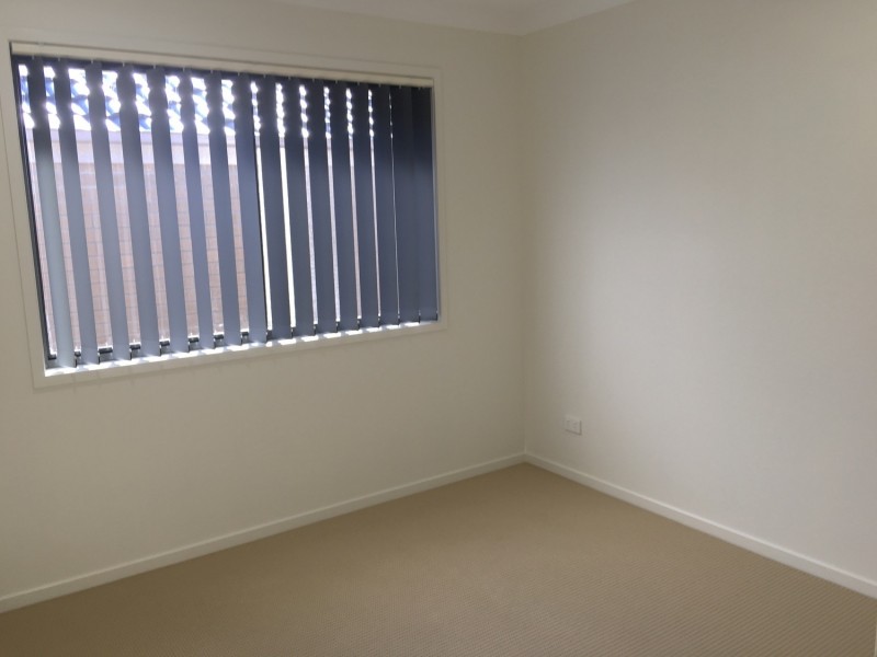 5 Maurie Pears Crescent, Pimpama QLD 4209