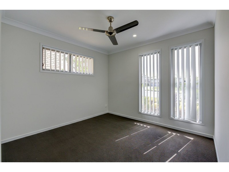54 Augusta Boulevard, Pimpama QLD 4209