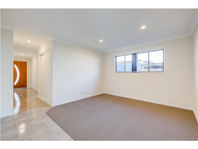 39 Nevada Road, Park Ridge QLD 4125