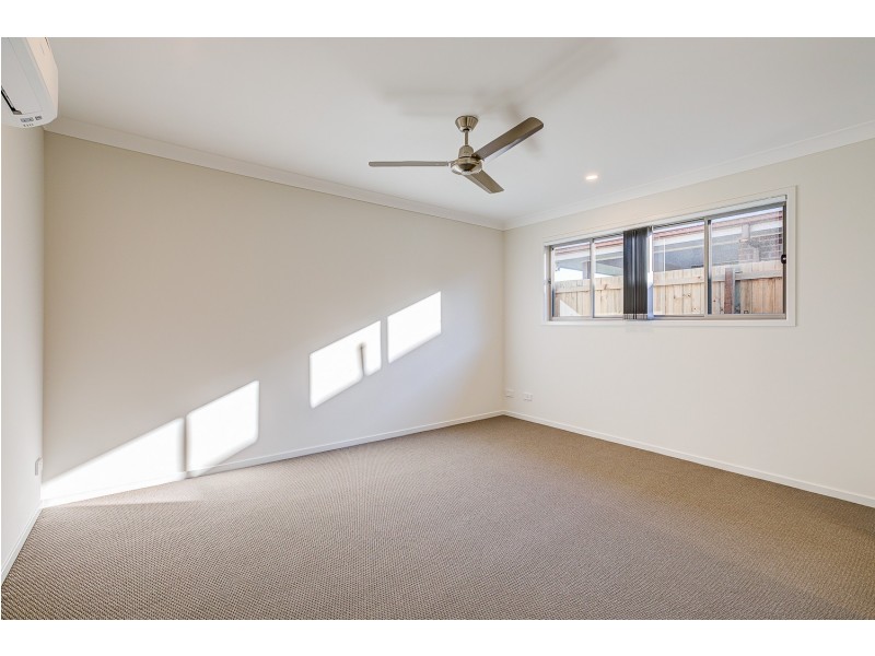 39 Nevada Road, Park Ridge QLD 4125