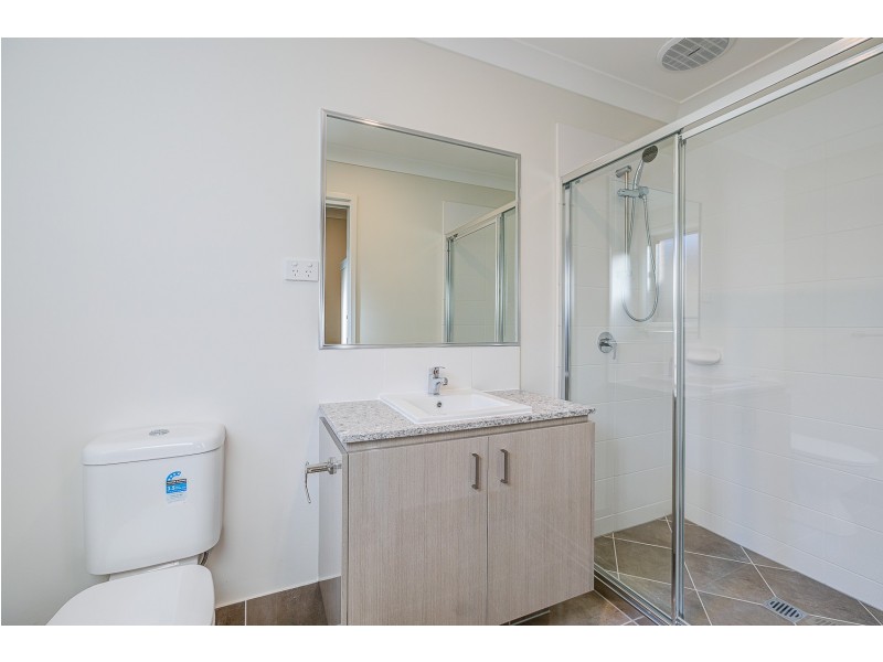 39 Nevada Road, Park Ridge QLD 4125