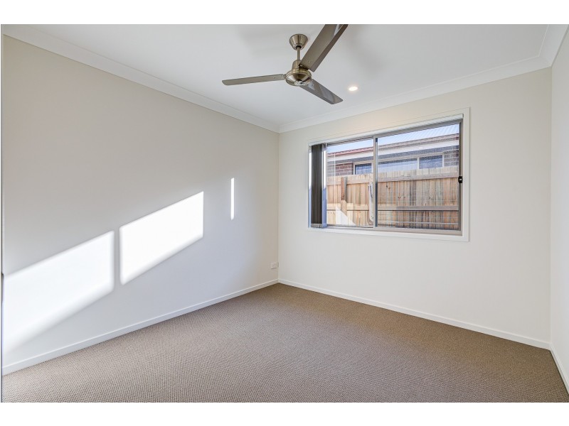 39 Nevada Road, Park Ridge QLD 4125