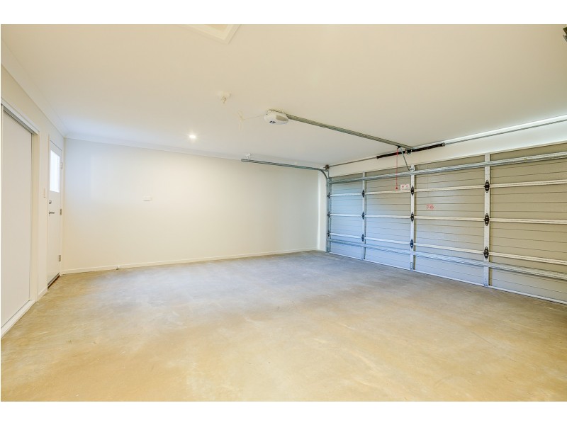 39 Nevada Road, Park Ridge QLD 4125