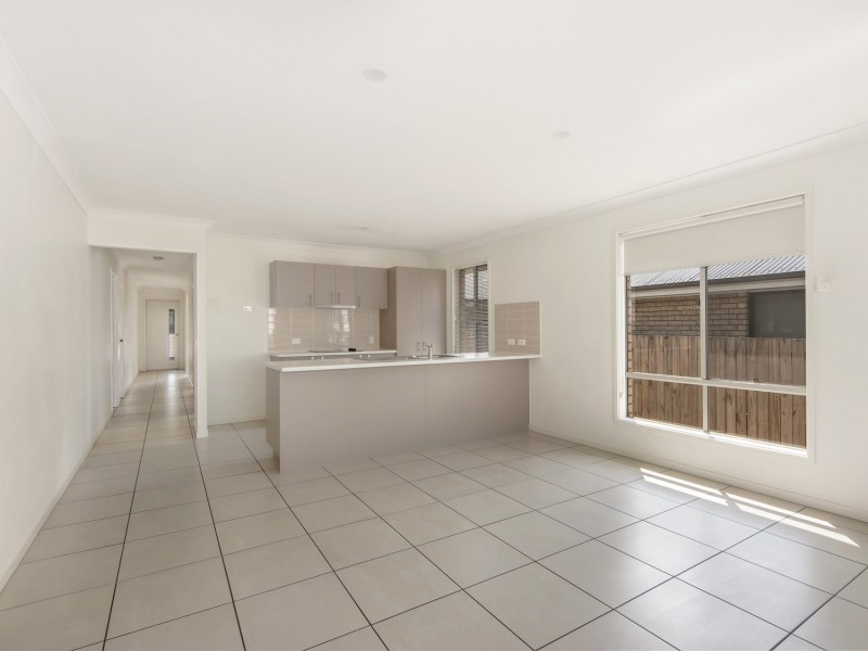 3 Cornelia Street, Leichhardt QLD 4305