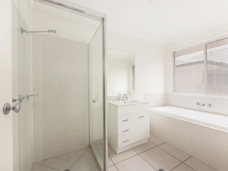 3 Cornelia Street, Leichhardt QLD 4305