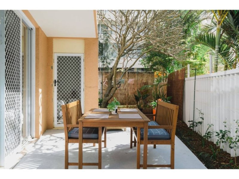 5/3 View Avenue, Surfers Paradise QLD 4217