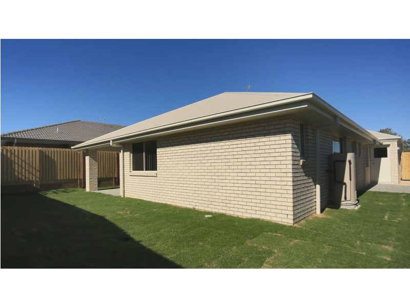 108 Fountain Street, Pimpama QLD 4209