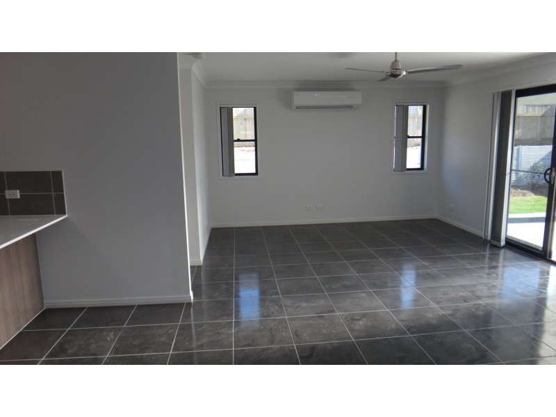 2/20 Alessandra Crescent, Coomera QLD 4209
