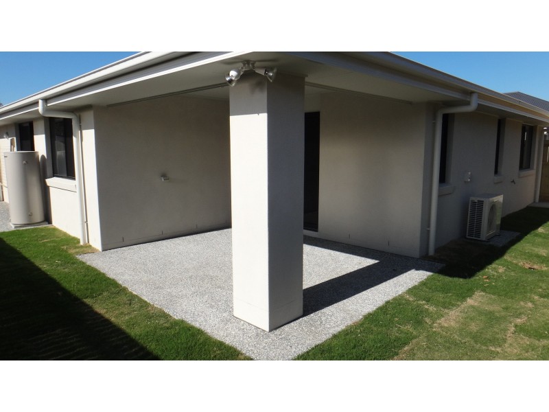2/20 Alessandra Crescent, Coomera QLD 4209